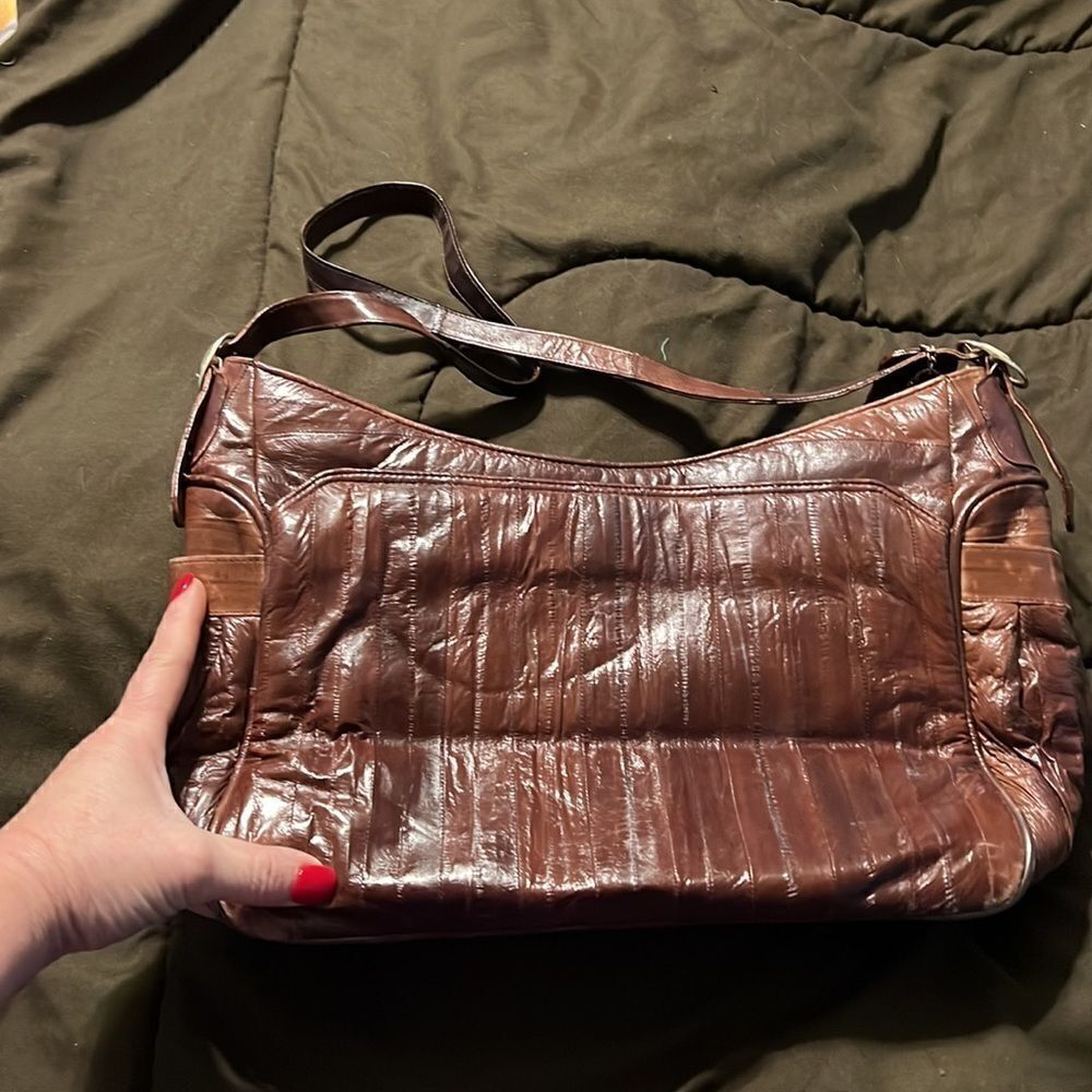 Vintage Leather Victory Shoulder Bag - Picture 2 of 8
